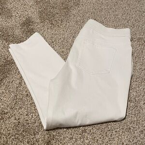 Classic White Women's Jeans Capris